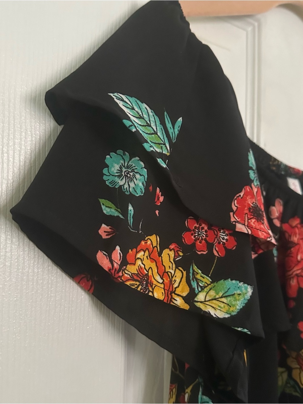 Xhilaration Black Floral Off-Shoulder Ruffle Top - Picture 2 of 3